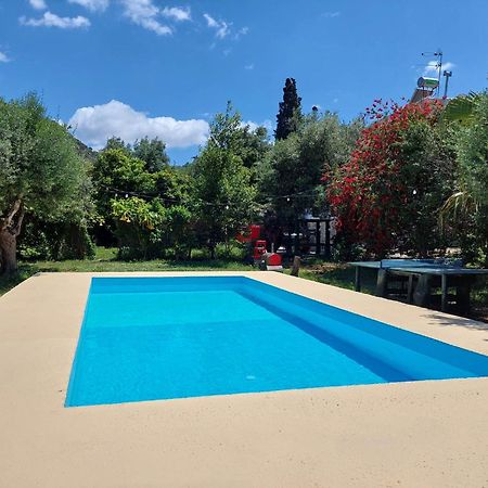 Ferienwohnung Sofiana'S Garden Retreat With Private Pool Dhrapaniás Exterior foto