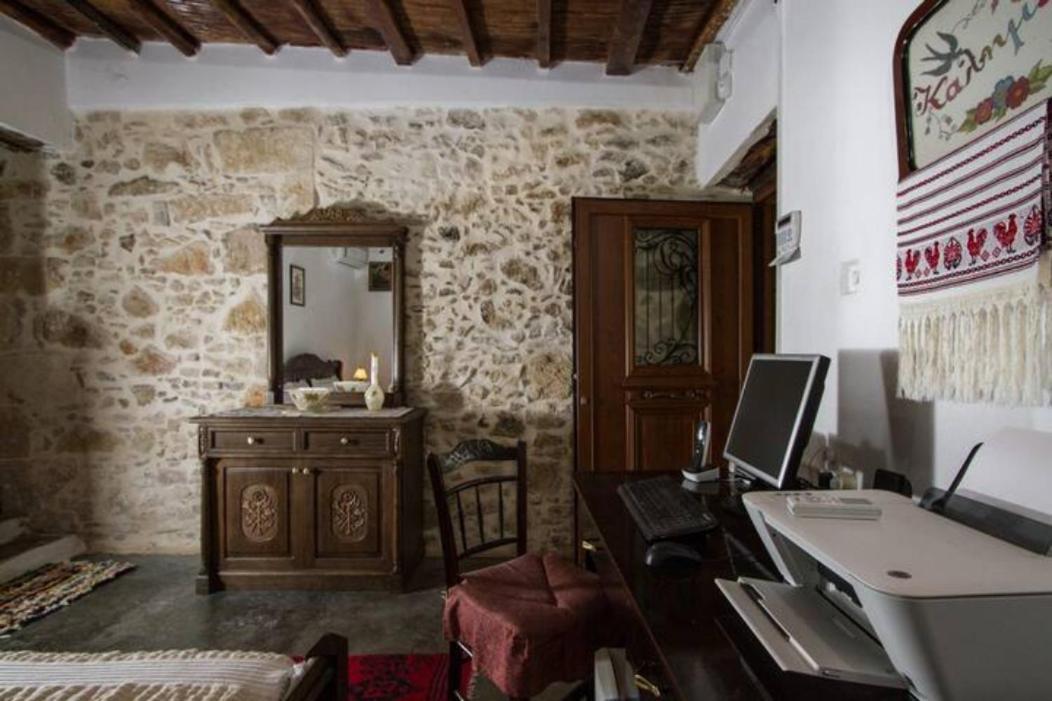Ferienwohnung Sofiana'S Garden Retreat With Private Pool Dhrapaniás Exterior foto