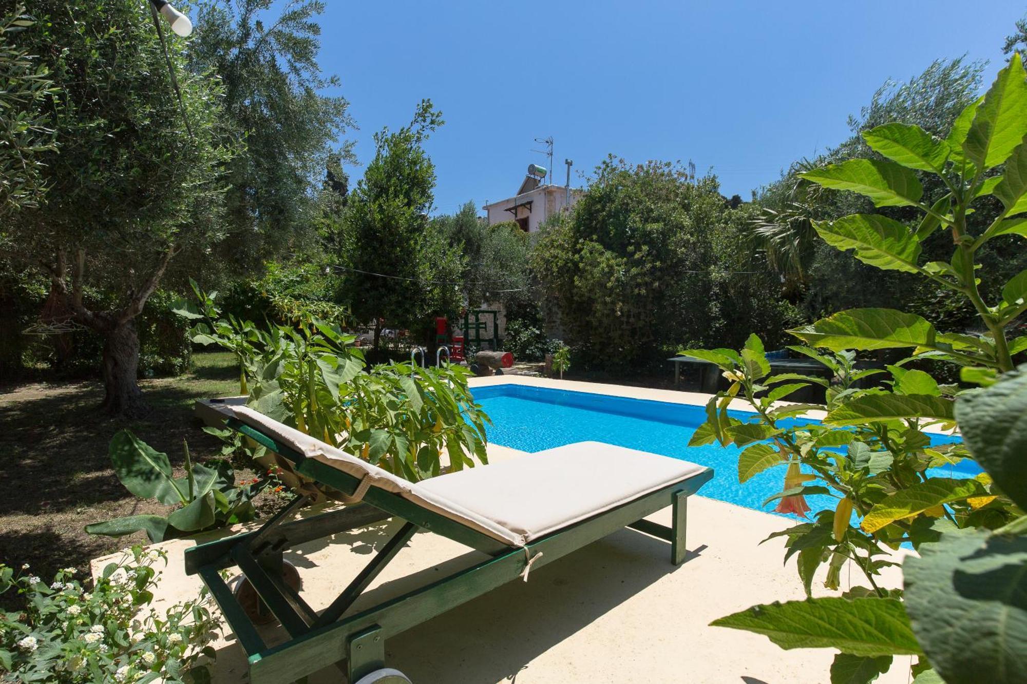 Ferienwohnung Sofiana'S Garden Retreat With Private Pool Dhrapaniás Exterior foto