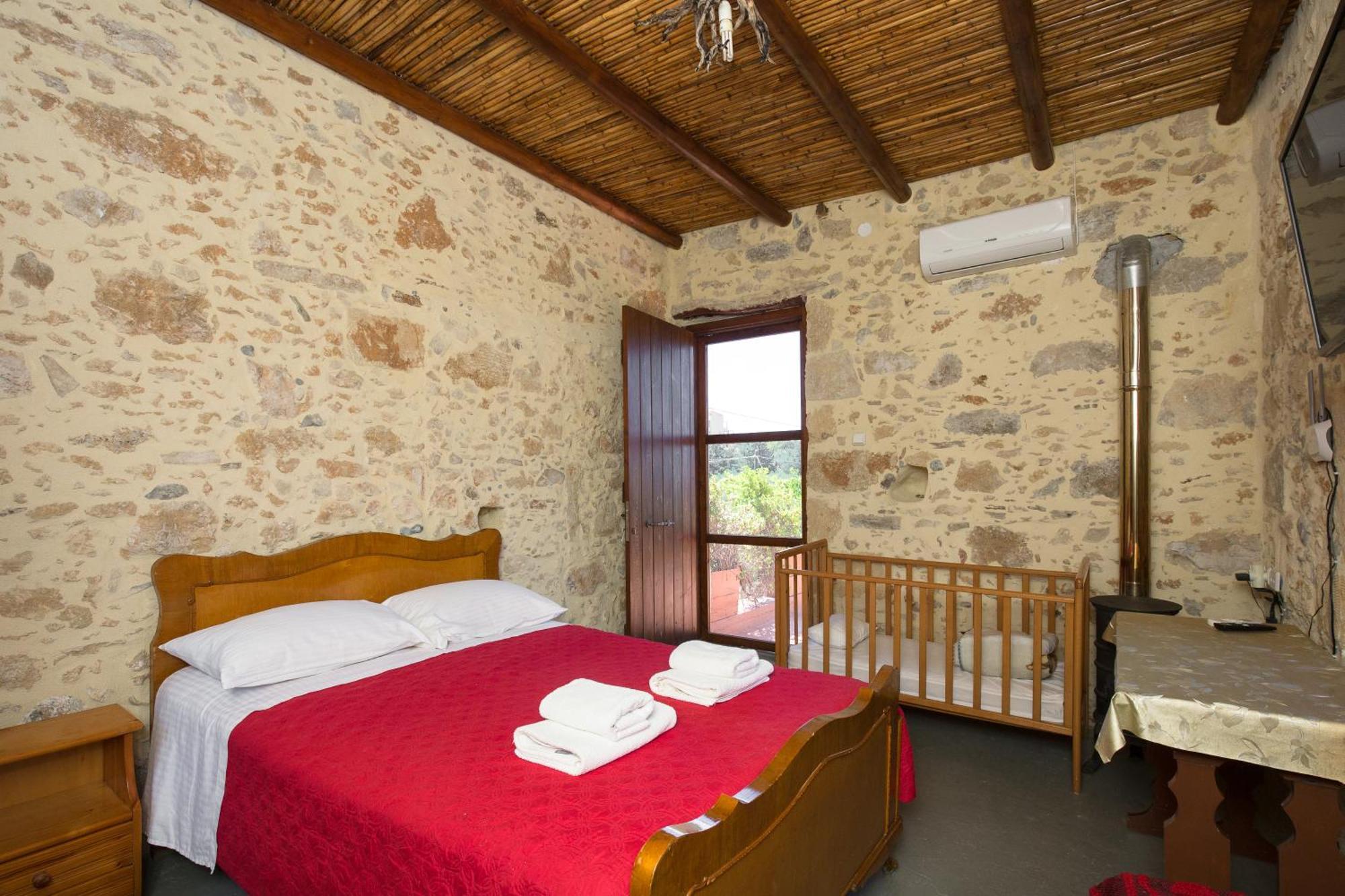 Ferienwohnung Sofiana'S Garden Retreat With Private Pool Dhrapaniás Exterior foto